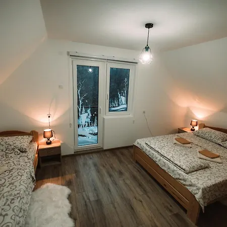 Sekvoja Holiday home Nova Varos